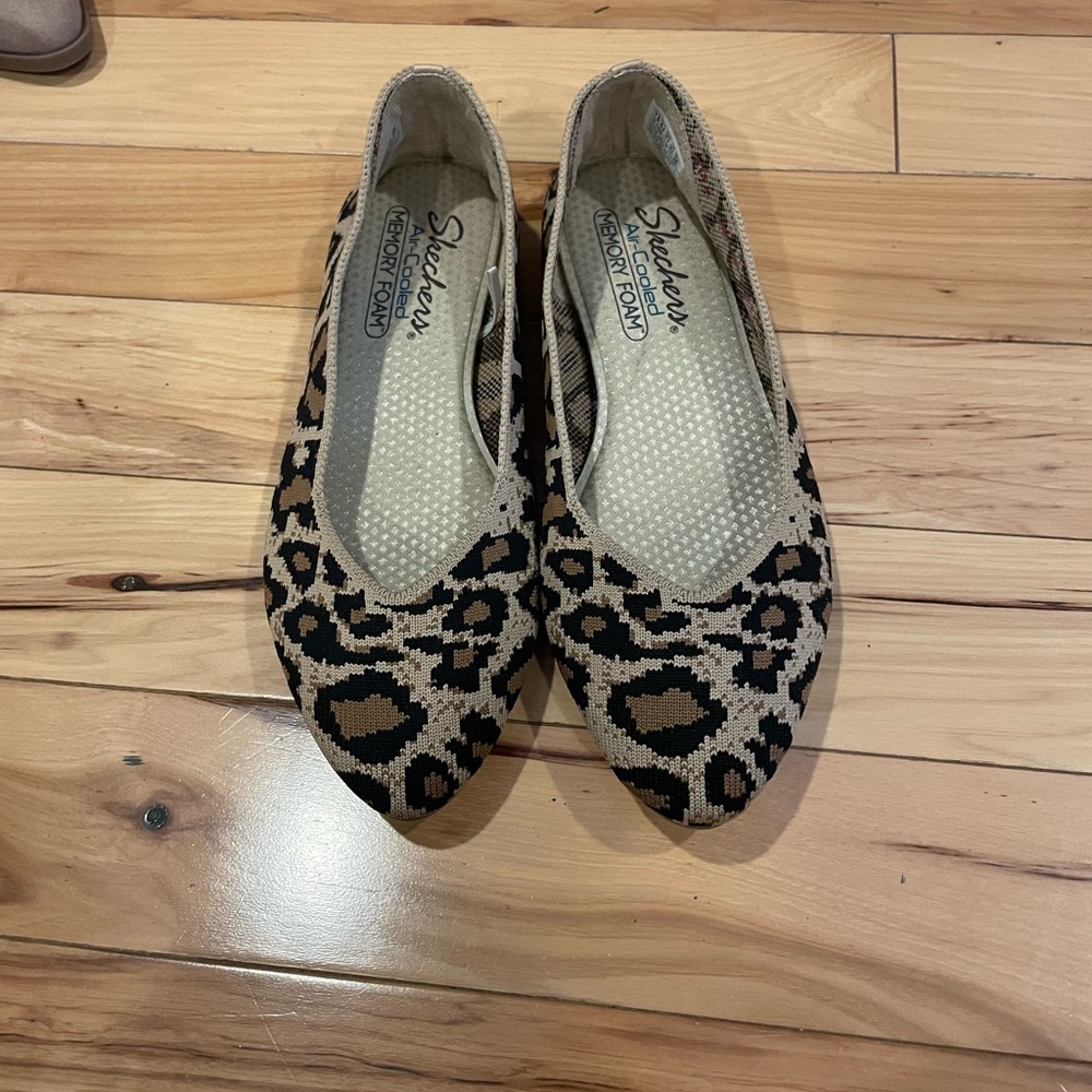 Skechers Women's Animal Print Flats